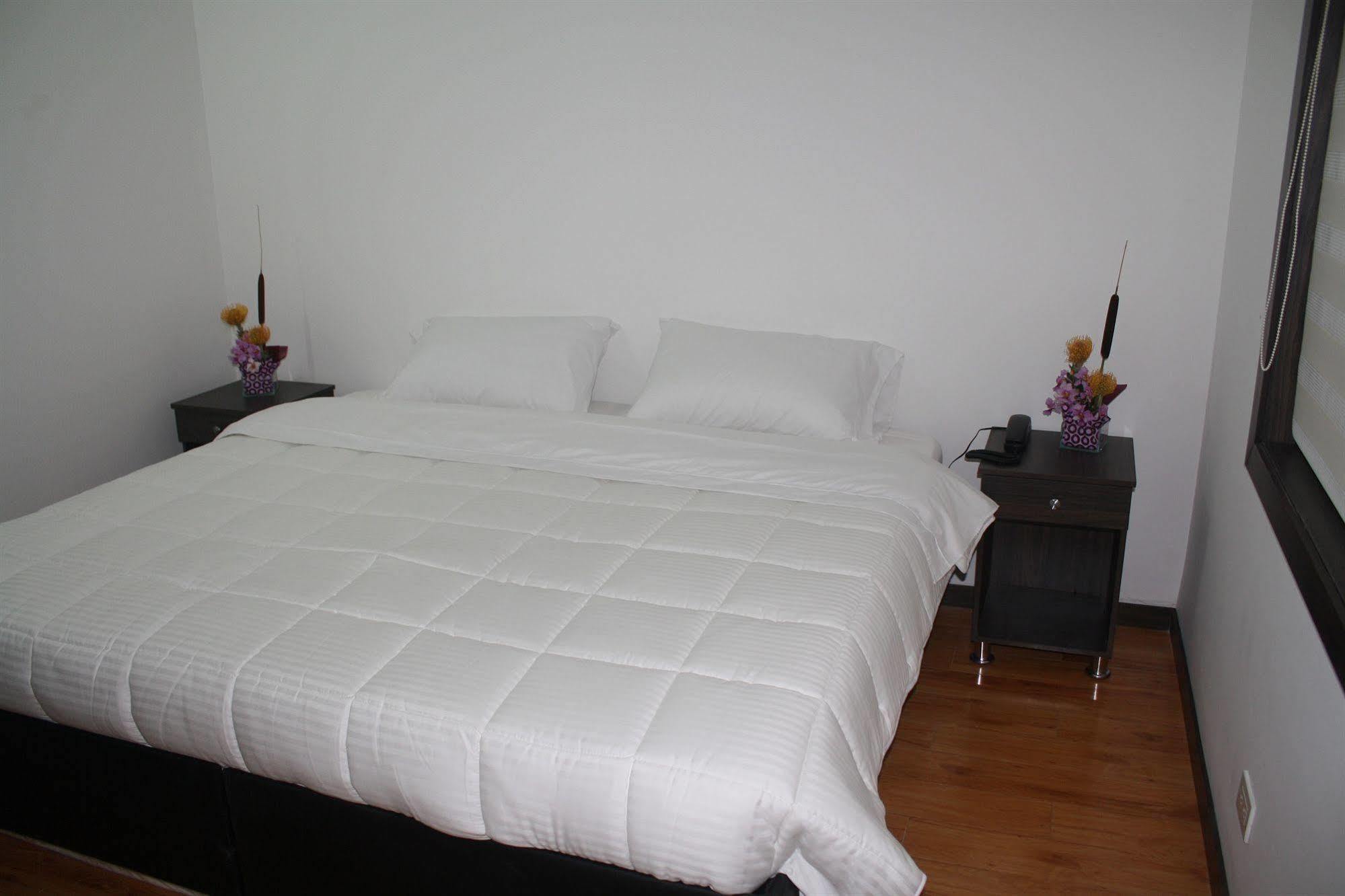 Stay Blue Hotel Bogota Buitenkant foto