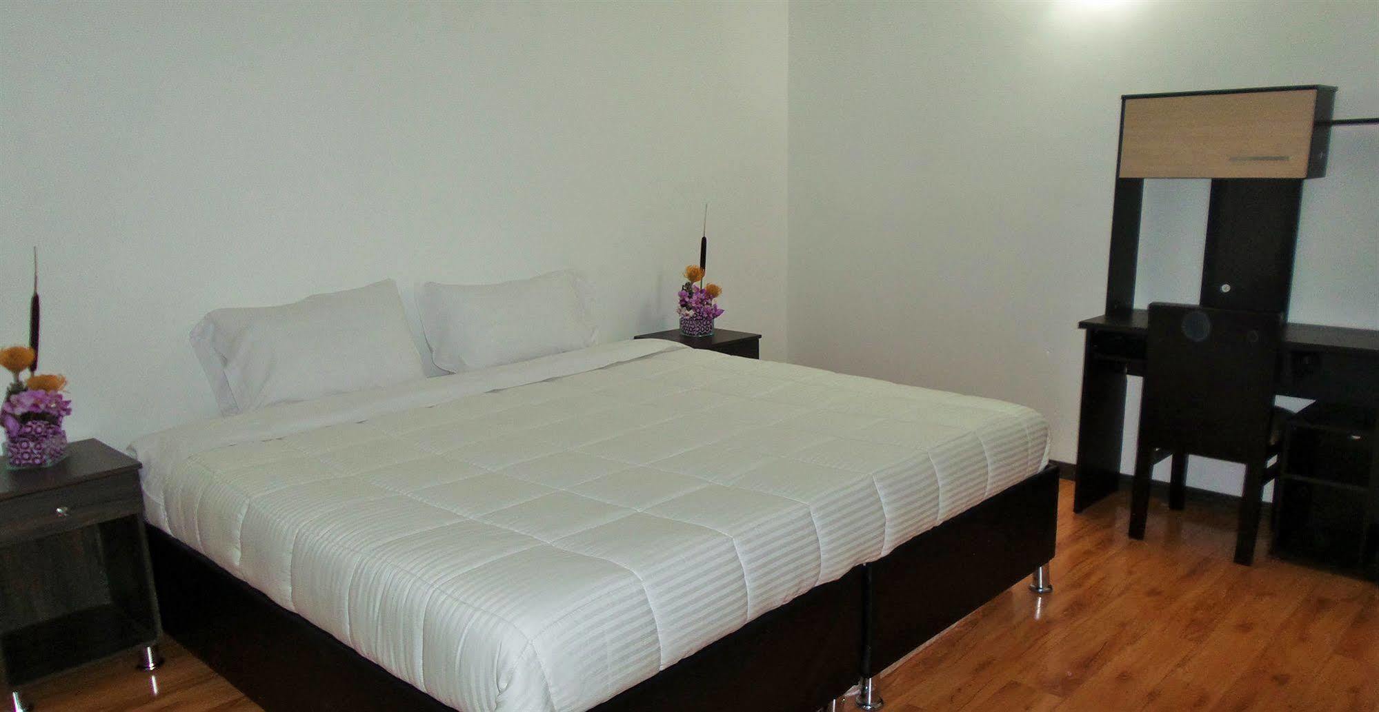 Stay Blue Hotel Bogota Buitenkant foto