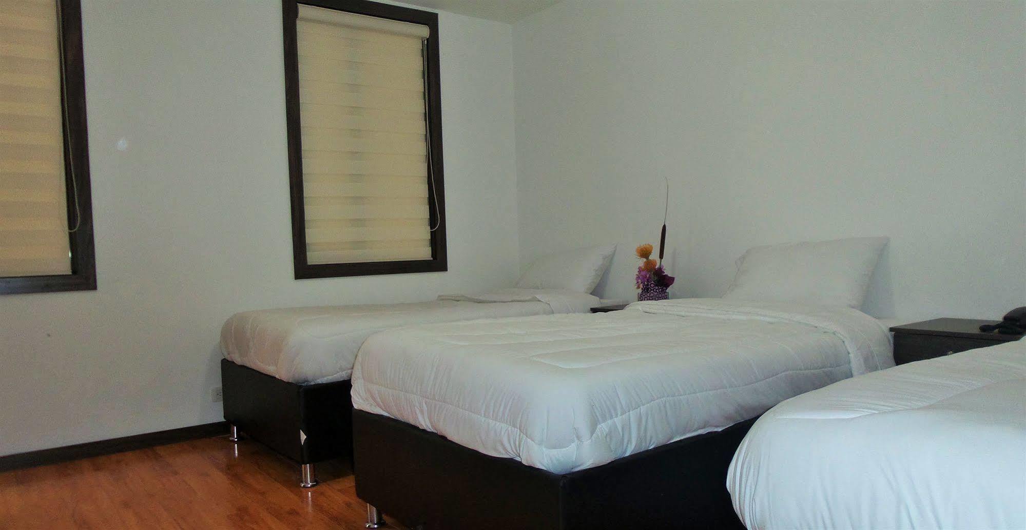 Stay Blue Hotel Bogota Buitenkant foto